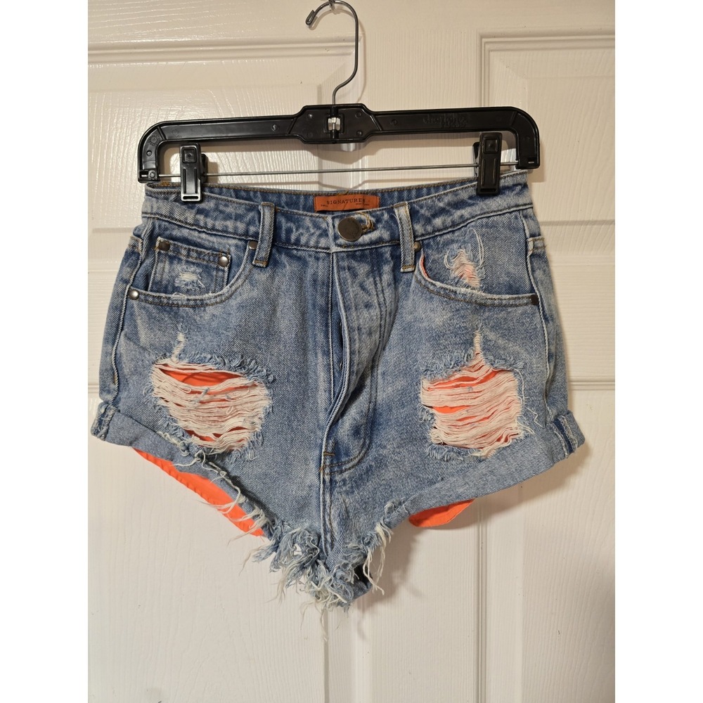 Signature8 Women's Distressed‎ Frayed Hem Acid Wash Blue Shorts Size S